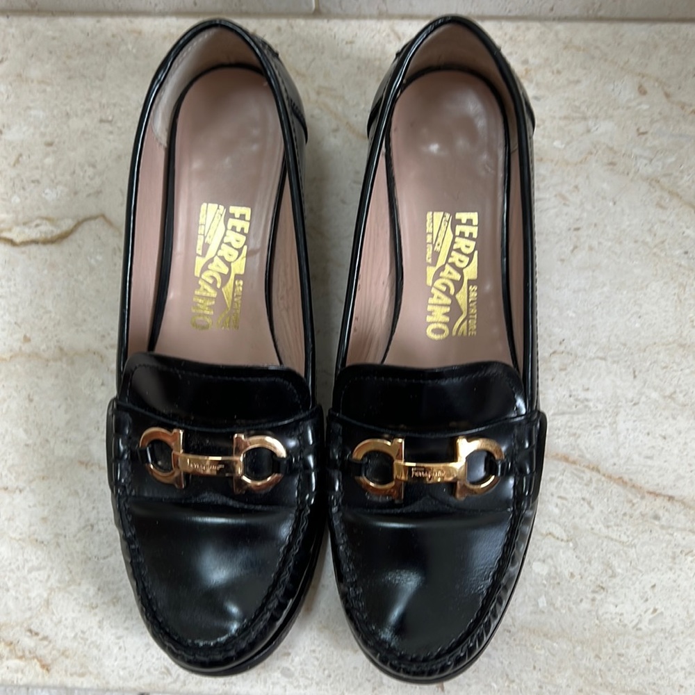 Salvatore Ferragamo. Black Loafer. Like New. Worn once. Size 7.5